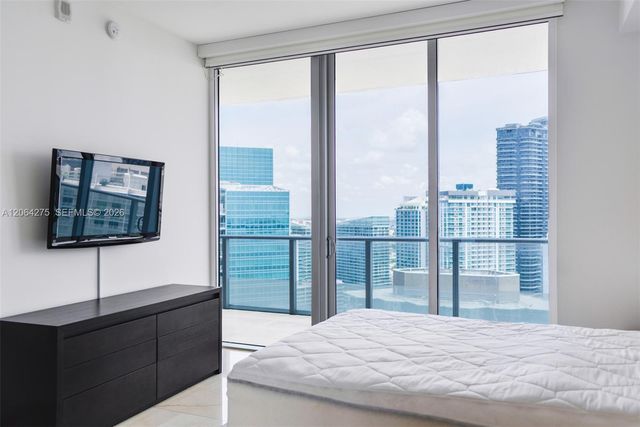 1300 Brickell Bay Dr 4300, Miami, FL 33131