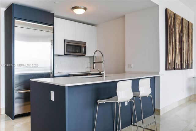 1300 Brickell Bay Dr 4300, Miami, FL 33131