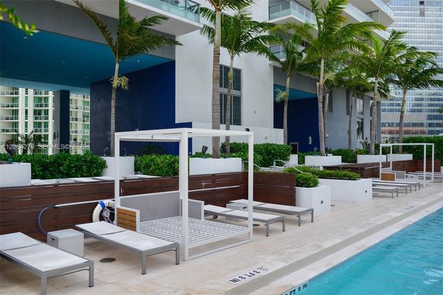 1300 Brickell Bay Dr 4300, Miami, FL 33131