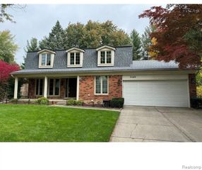 5160 Orchard Crest Drive, Troy, MI 48085
