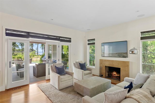 27 Ezekills Hollow, Sag Harbor, NY 11963