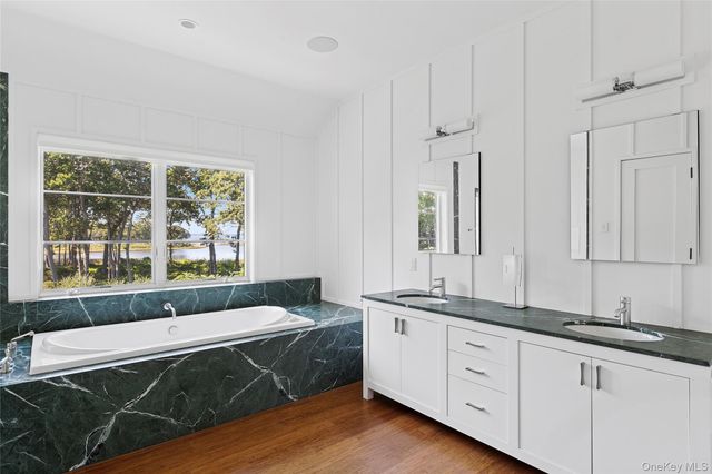 27 Ezekills Hollow, Sag Harbor, NY 11963