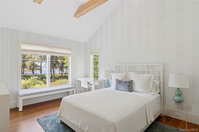 27 Ezekills Hollow, Sag Harbor, NY 11963