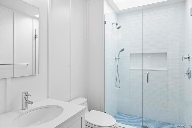 27 Ezekills Hollow, Sag Harbor, NY 11963