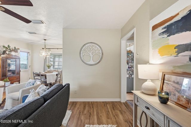 12423 CONDOR Drive, Jacksonville, FL 32223
