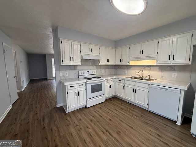 104 Peachtree Court, Lagrange, GA 30241