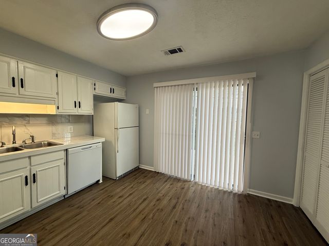 104 Peachtree Court, Lagrange, GA 30241