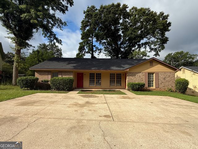 104 Peachtree Court, Lagrange, GA 30241