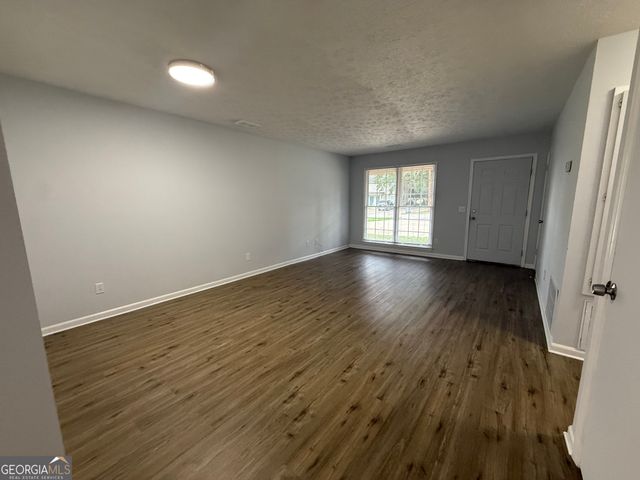 104 Peachtree Court, Lagrange, GA 30241