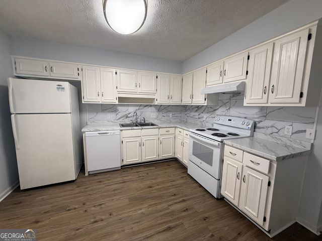 104 Peachtree Court, Lagrange, GA 30241
