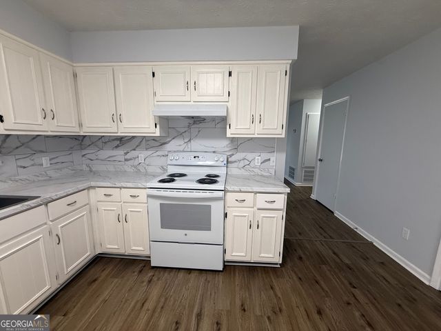 104 Peachtree Court, Lagrange, GA 30241