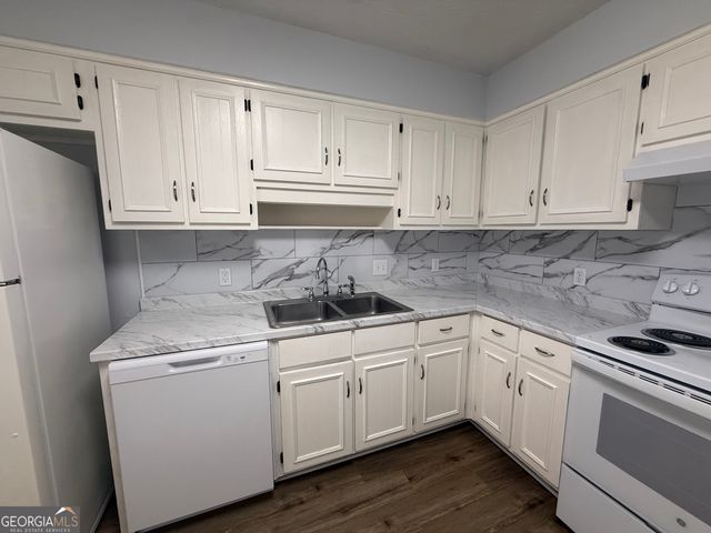 104 Peachtree Court, Lagrange, GA 30241