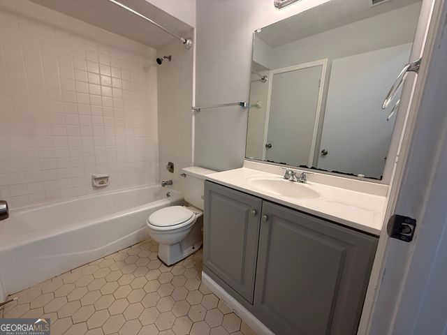 104 Peachtree Court, Lagrange, GA 30241