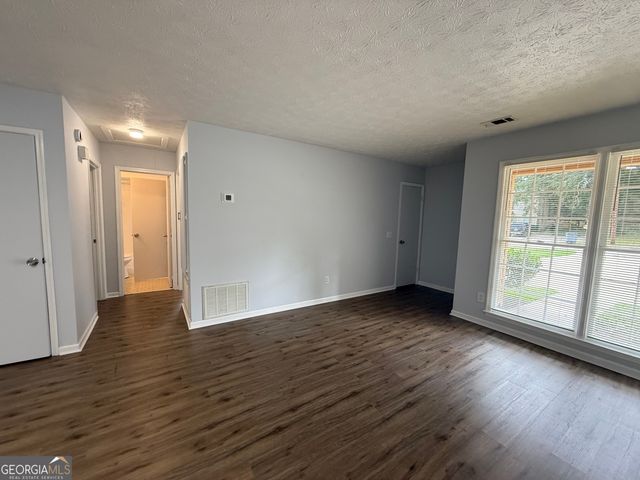 104 Peachtree Court, Lagrange, GA 30241