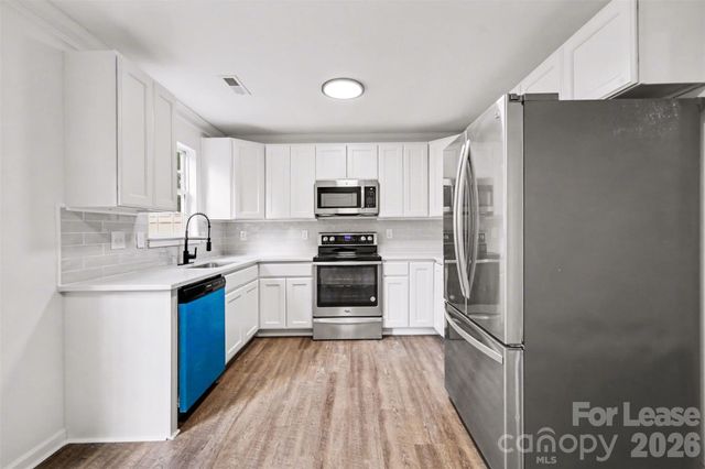 242 Amir Circle, Matthews, NC 28105