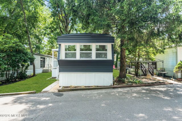 56 Marcia Memorial Circle, Jackson, NJ 08527