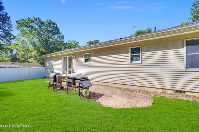 18 Phyllis Street, Browns Mills, NJ 08015
