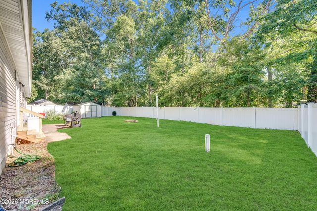 18 Phyllis Street, Browns Mills, NJ 08015