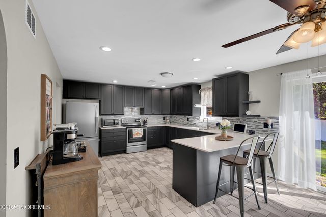 18 Phyllis Street, Browns Mills, NJ 08015