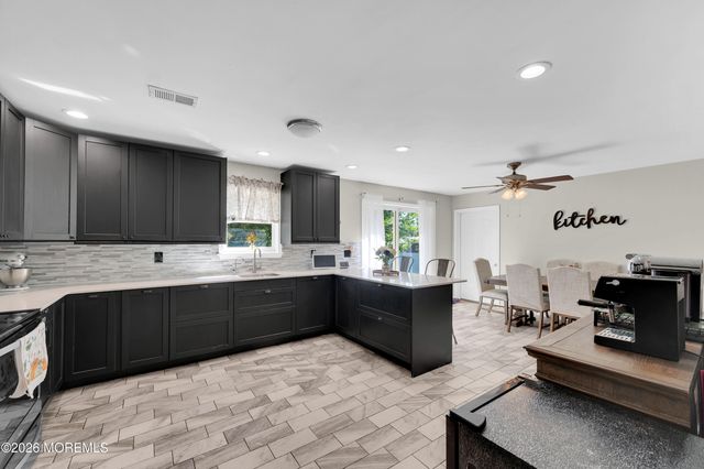 18 Phyllis Street, Browns Mills, NJ 08015