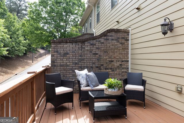 7280 Glisten Avenue, Atlanta, GA 30328