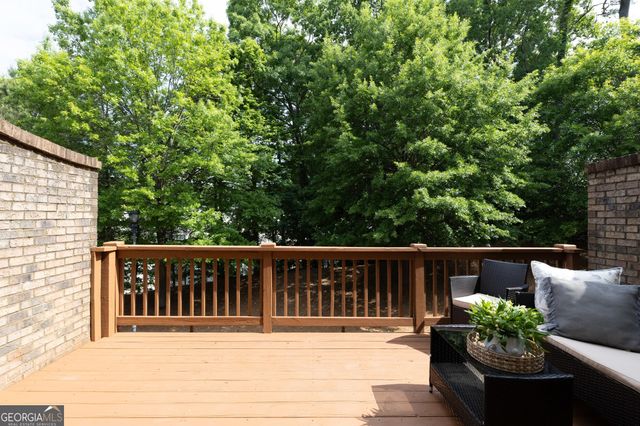 7280 Glisten Avenue, Atlanta, GA 30328