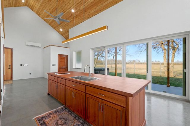 7700 E 13th St N Unit 52, Wichita, KS 67206