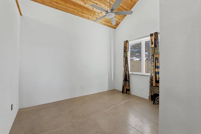 7700 E 13th St N Unit 52, Wichita, KS 67206