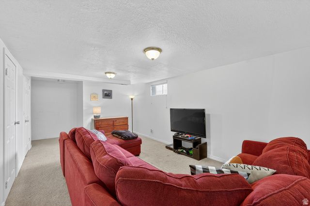 422 W 4800 S, Washington Terrace, UT 84405