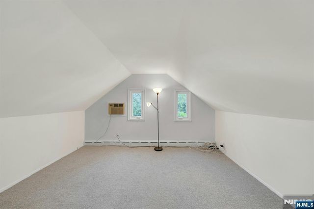 17 Andrew Avenue, Oakland, NJ 07436