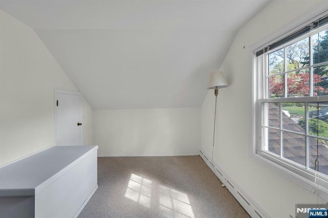 17 Andrew Avenue, Oakland, NJ 07436