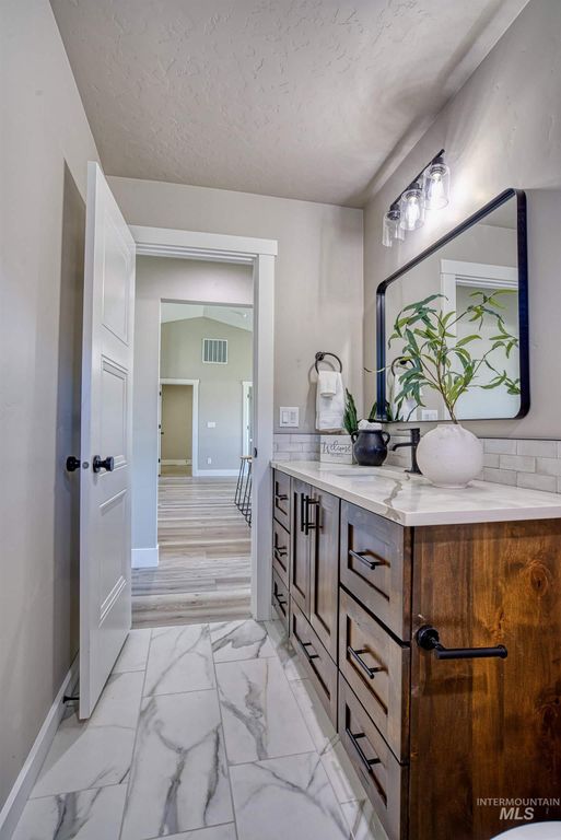 960 Campbell St, Vale, OR 97918 photo 29