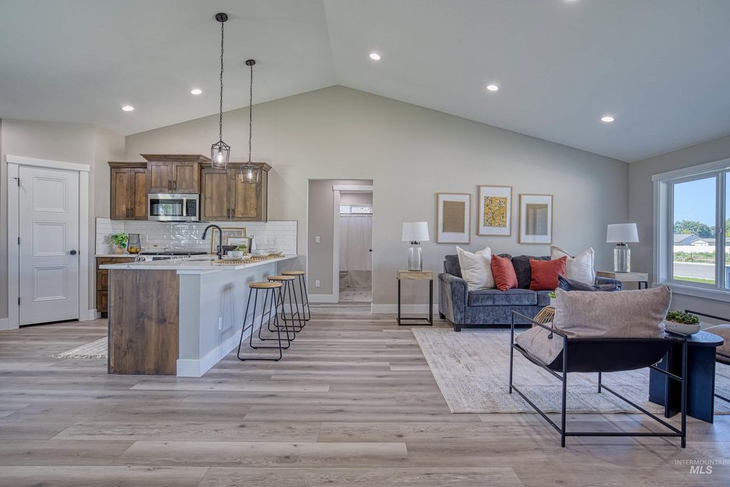 960 Campbell St, Vale, OR 97918 photo 4