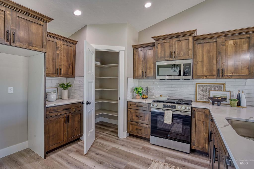 960 Campbell St, Vale, OR 97918 photo 6