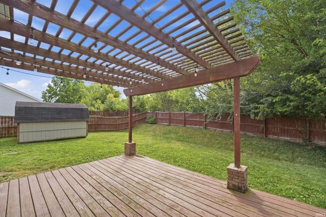 6106 Flintlock Drive, West Lafayette, IN 47906