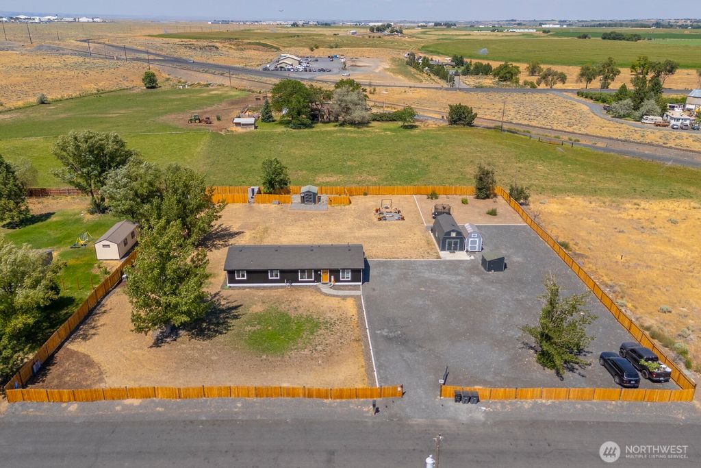9192 Road 4.8 NE, Moses Lake, WA 98837