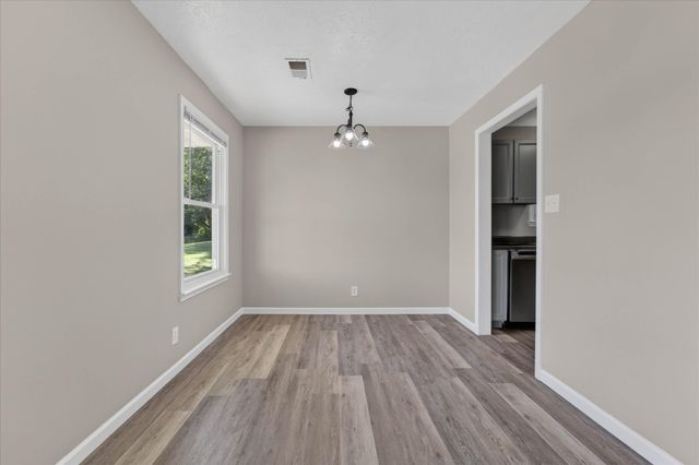1647 Hannibal Dr, Oak Grove, KY 42262