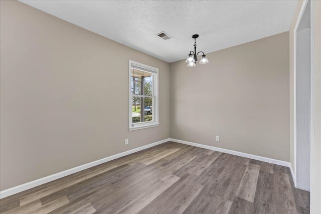 1647 Hannibal Dr, Oak Grove, KY 42262