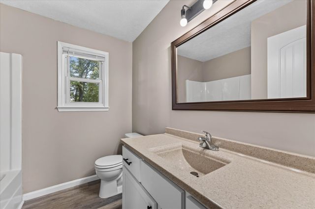 1647 Hannibal Dr, Oak Grove, KY 42262