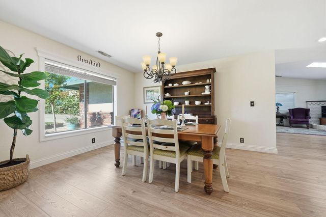 4000 Meander Drive, Redding, CA 96001