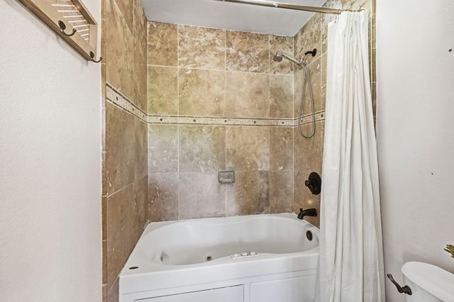 4000 Meander Drive, Redding, CA 96001