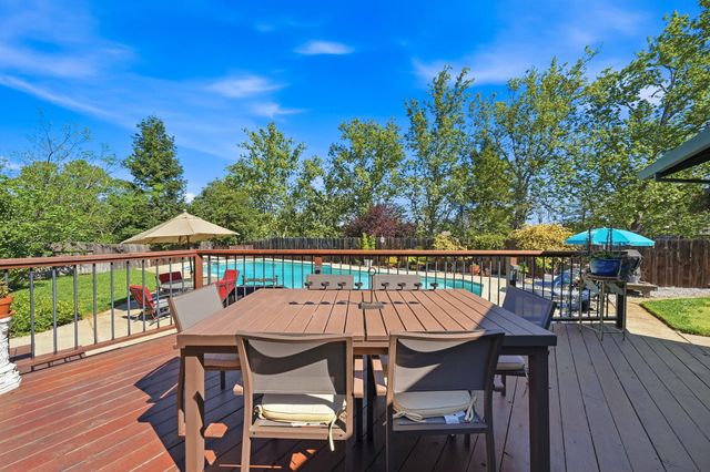 4000 Meander Drive, Redding, CA 96001