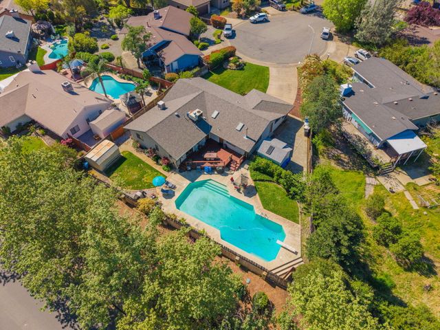 4000 Meander Drive, Redding, CA 96001