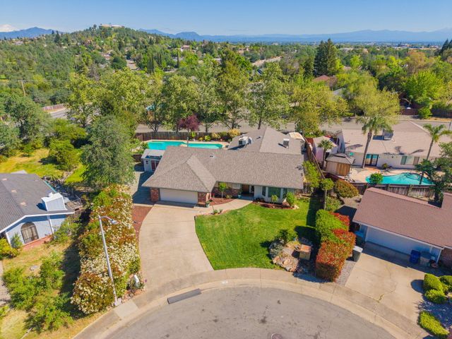 4000 Meander Drive, Redding, CA 96001