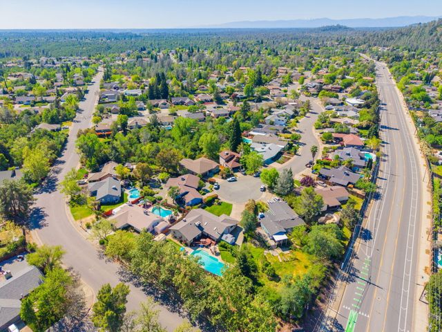 4000 Meander Drive, Redding, CA 96001