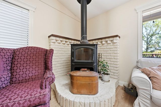 4000 Meander Drive, Redding, CA 96001