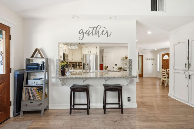 4000 Meander Drive, Redding, CA 96001