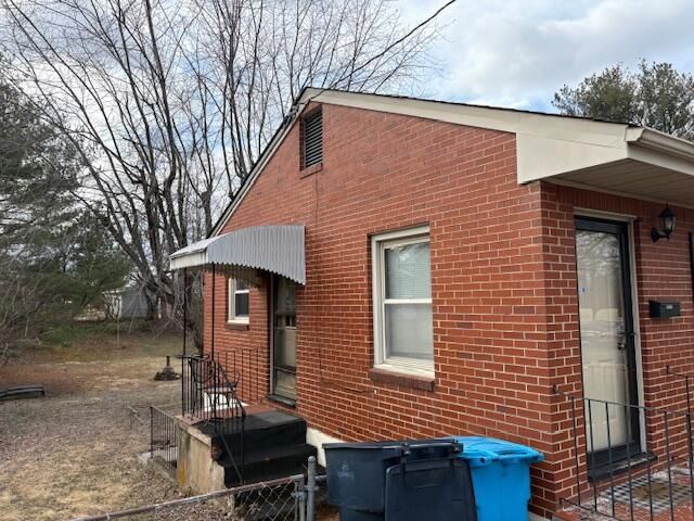 4970 FLORIST RD, Roanoke, VA 24012