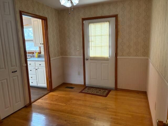 4970 FLORIST RD, Roanoke, VA 24012