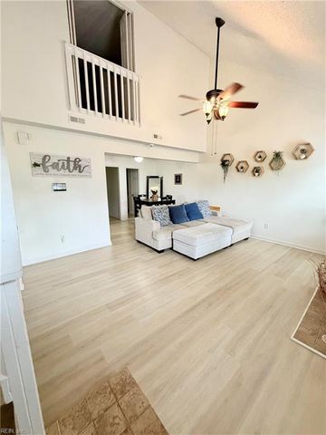 1914 Woodgate ARCH, Chesapeake, VA 23320